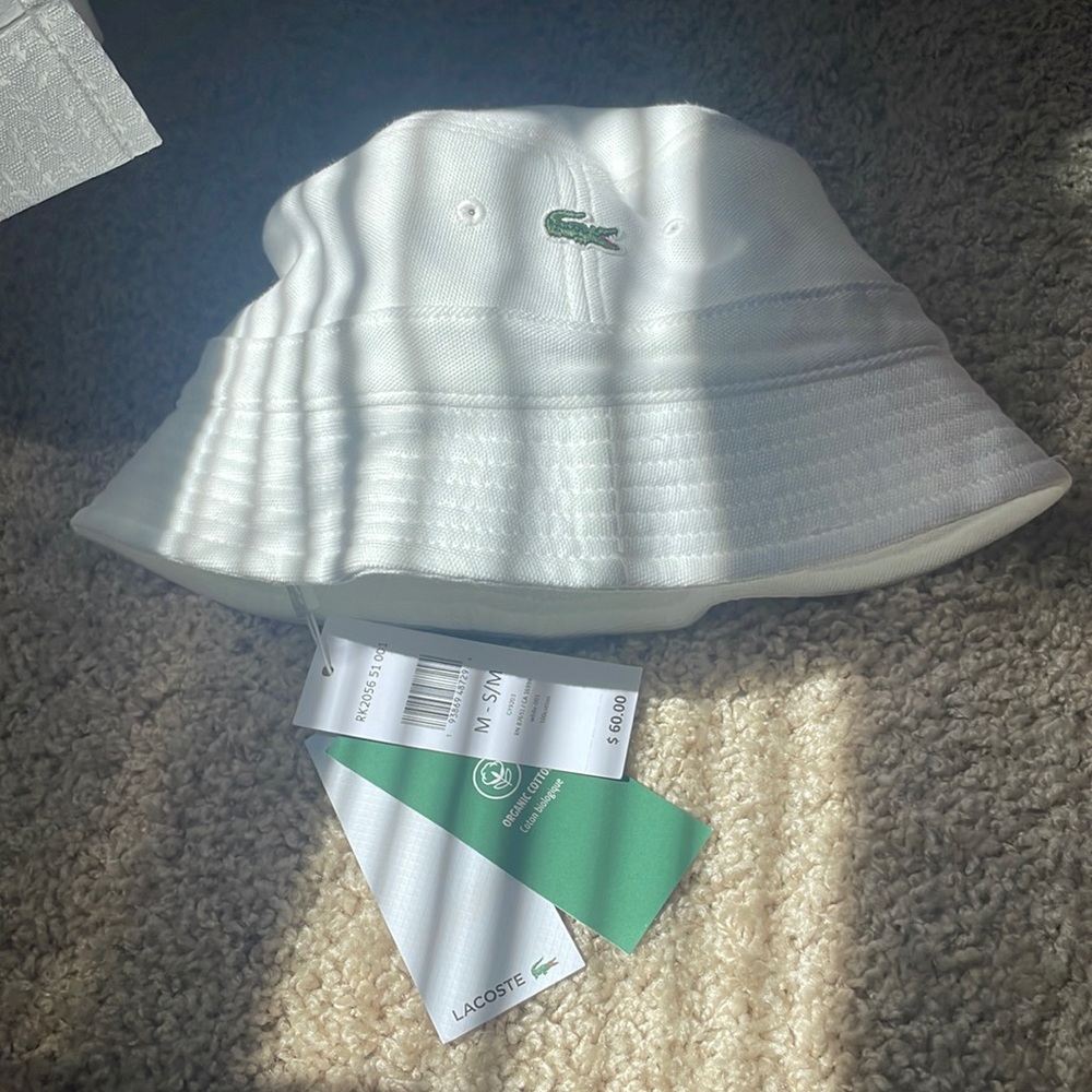 Lacoste white bucket hat new with tags UNISEX